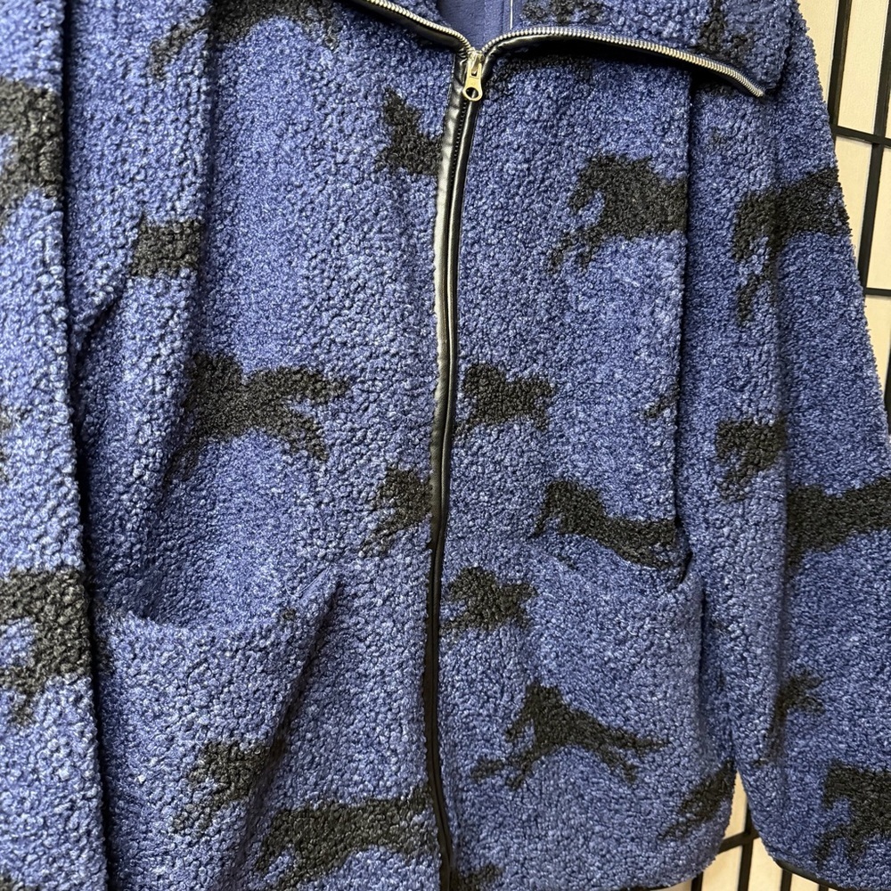 House of Harlow 1960 Navy “Pasture” Horse Fleece Jacket Small NWT - Picture 2 of 5